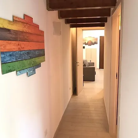 Apartment Red