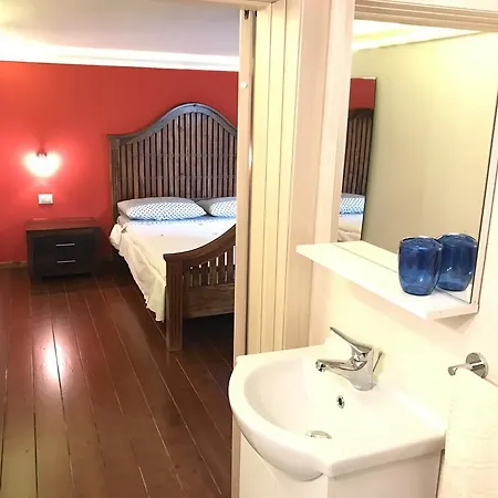 Apartment Red Gallipoli