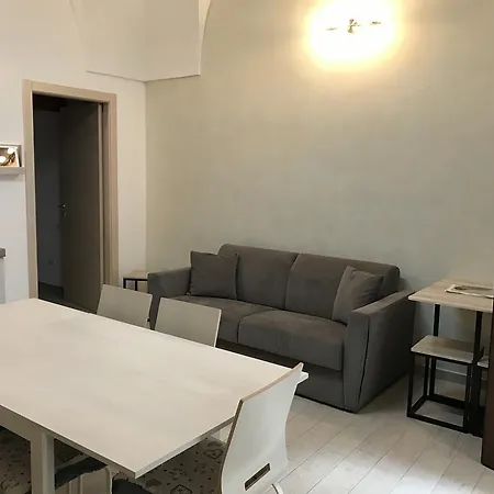 Apartment Red